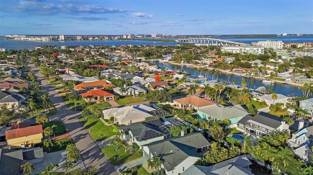 605 4th Street W Tierra Verde FL 33715