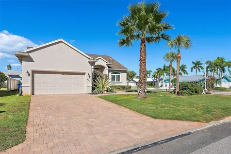 605 4th Street W Tierra Verde FL 33715