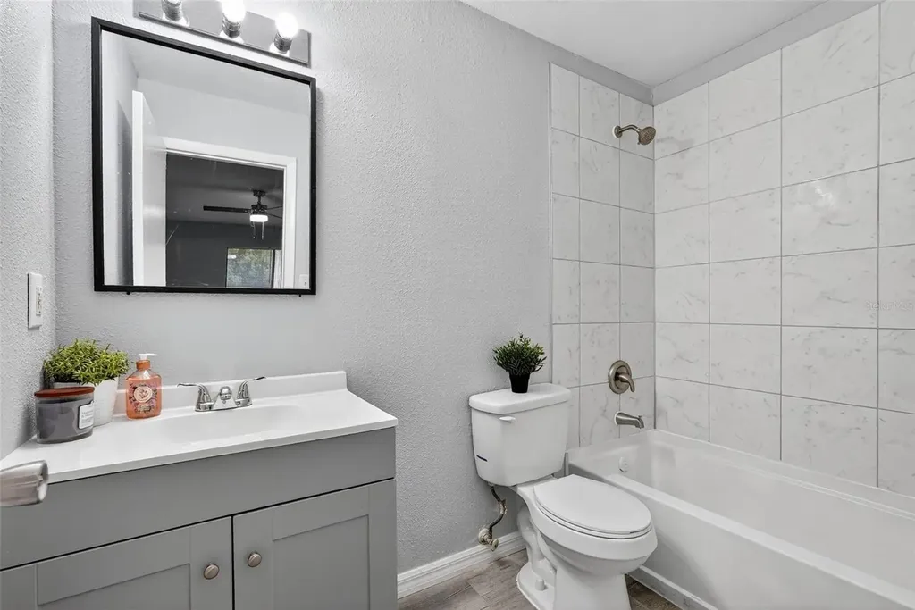 13287 Arbor Pointe Circle Tampa FL 33617