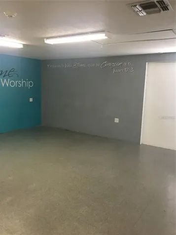 7507 Aloma Avenue Winter Park FL 32792