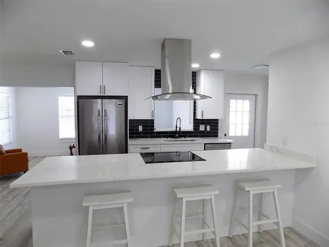 1802 Chinaberry Drive Oldsmar FL 34677