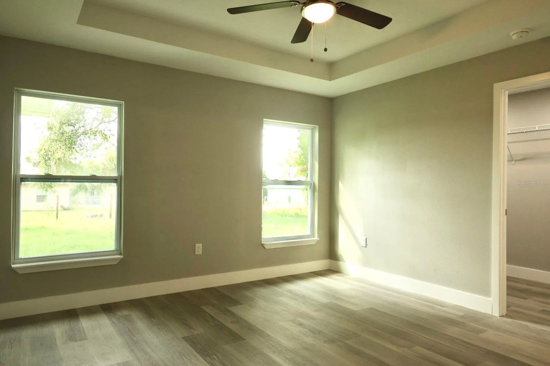 15 Malauka Pass Way Ocklawaha FL 32179