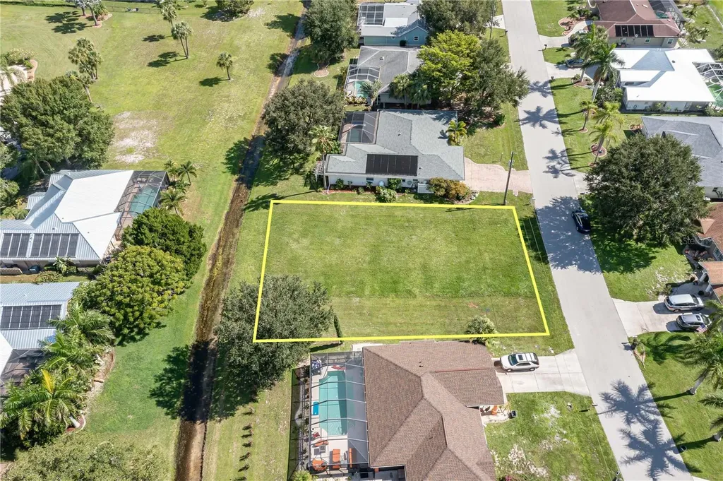 7535 Coral Tree Punta Gorda FL 33955