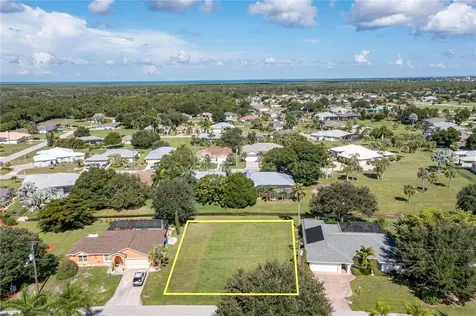7535 Coral Tree Punta Gorda FL 33955