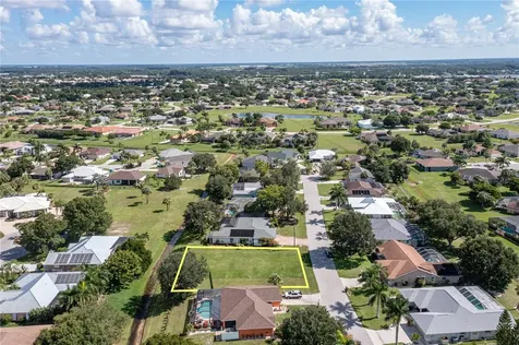 7535 Coral Tree Punta Gorda FL 33955