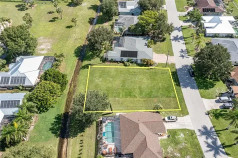 7535 Coral Tree Punta Gorda FL 33955