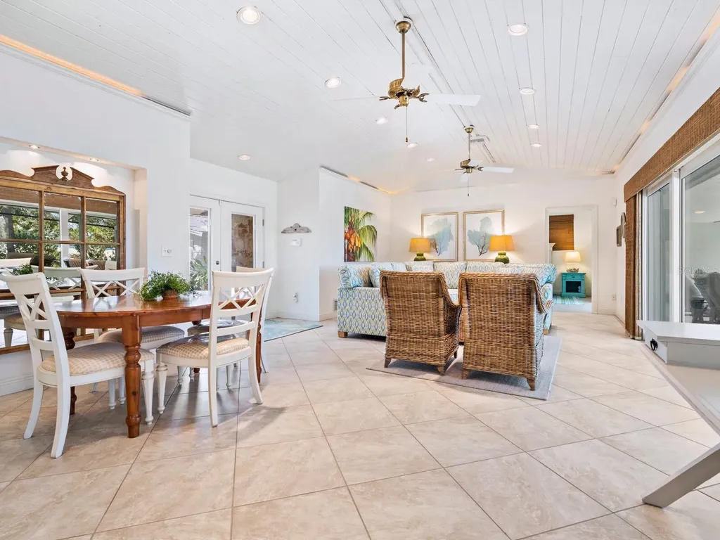 18 N Casey Key Road Osprey FL 34229