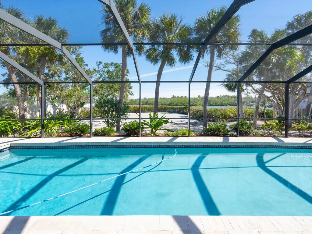 18 N Casey Key Road Osprey FL 34229