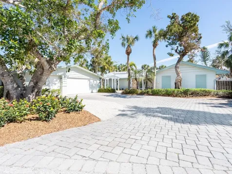 18 N Casey Key Road Osprey FL 34229