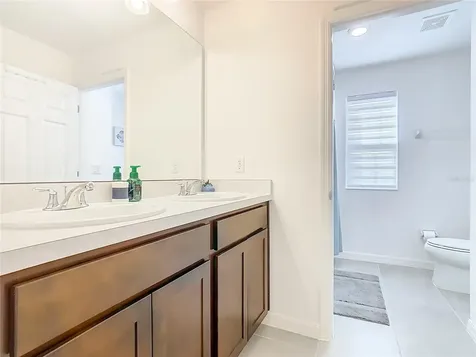 1653 Swan Swim Drive Davenport FL 33837