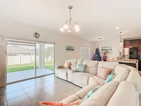1653 Swan Swim Drive Davenport FL 33837