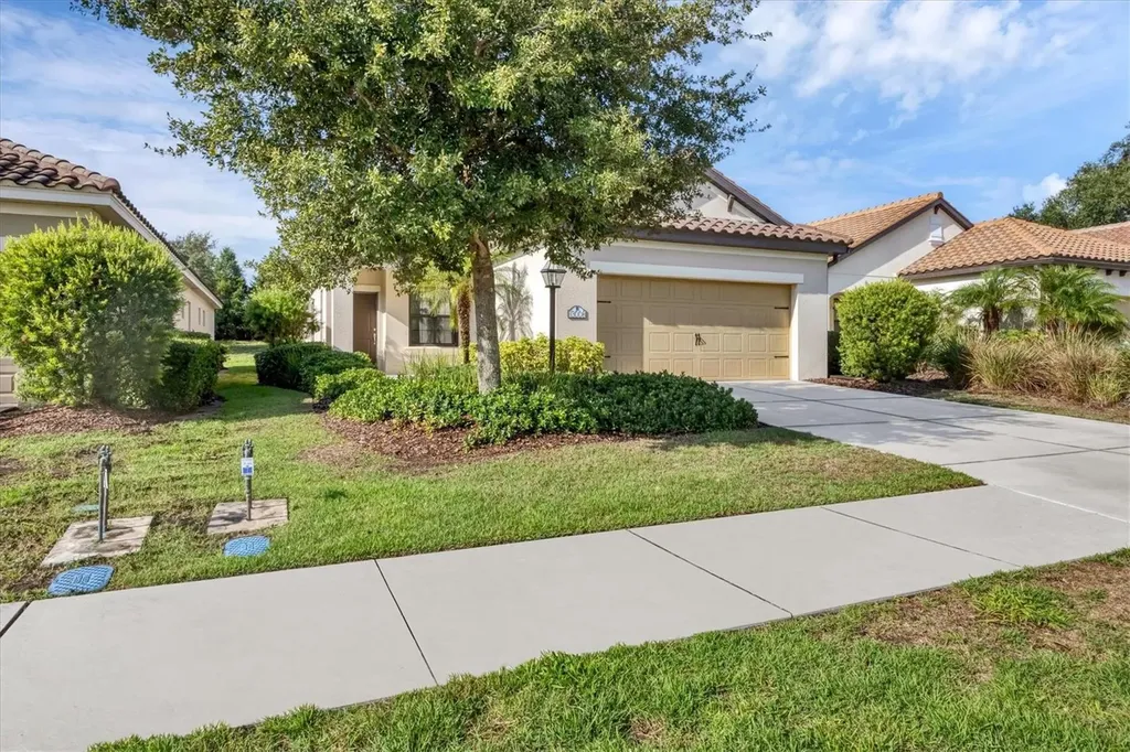 13008 Deep Blue Place Bradenton FL 34211
