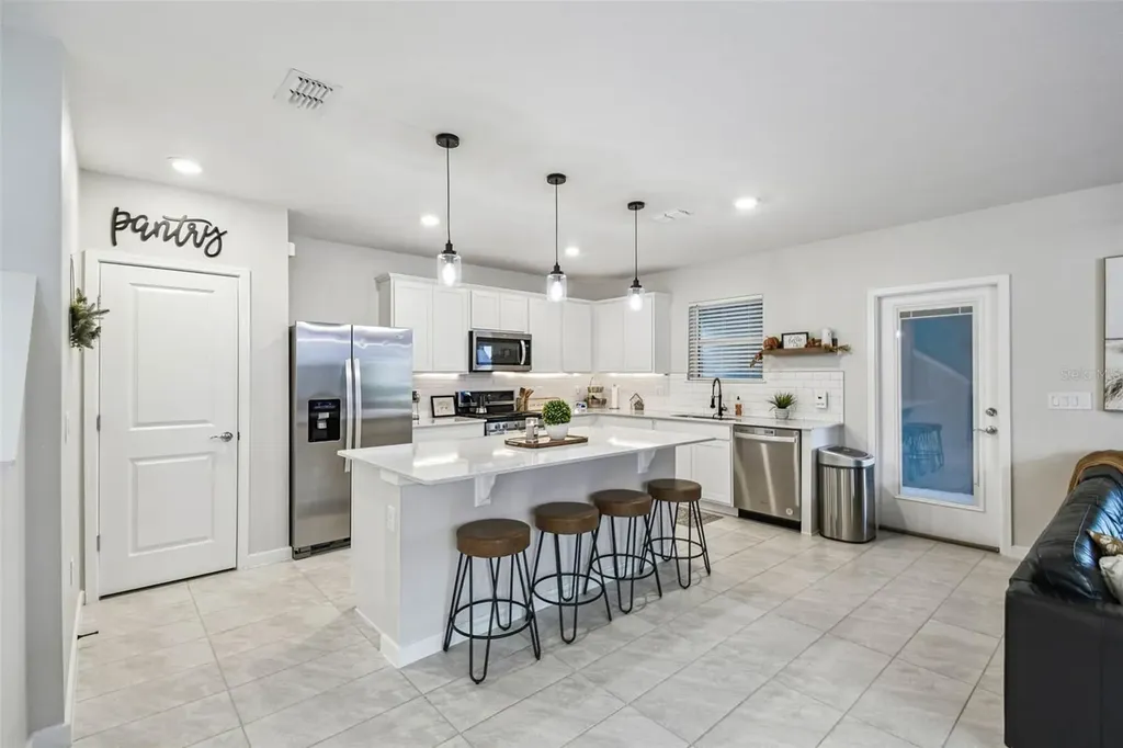 4070 Roaming Brook Drive Apopka FL 32712