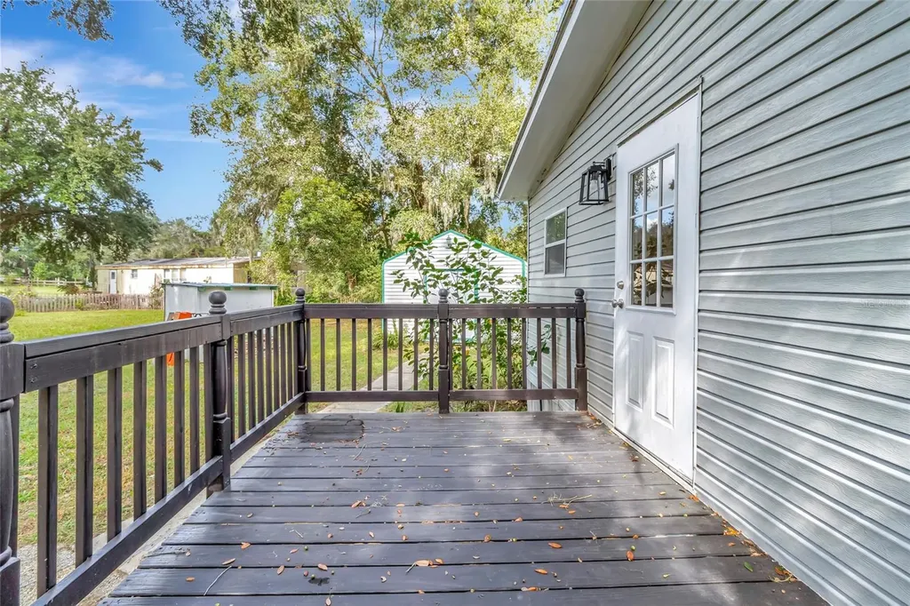 44403 State Road 19 Altoona FL 32702