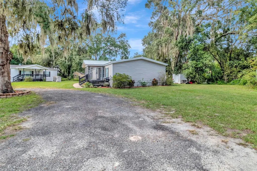 44403 State Road 19 Altoona FL 32702