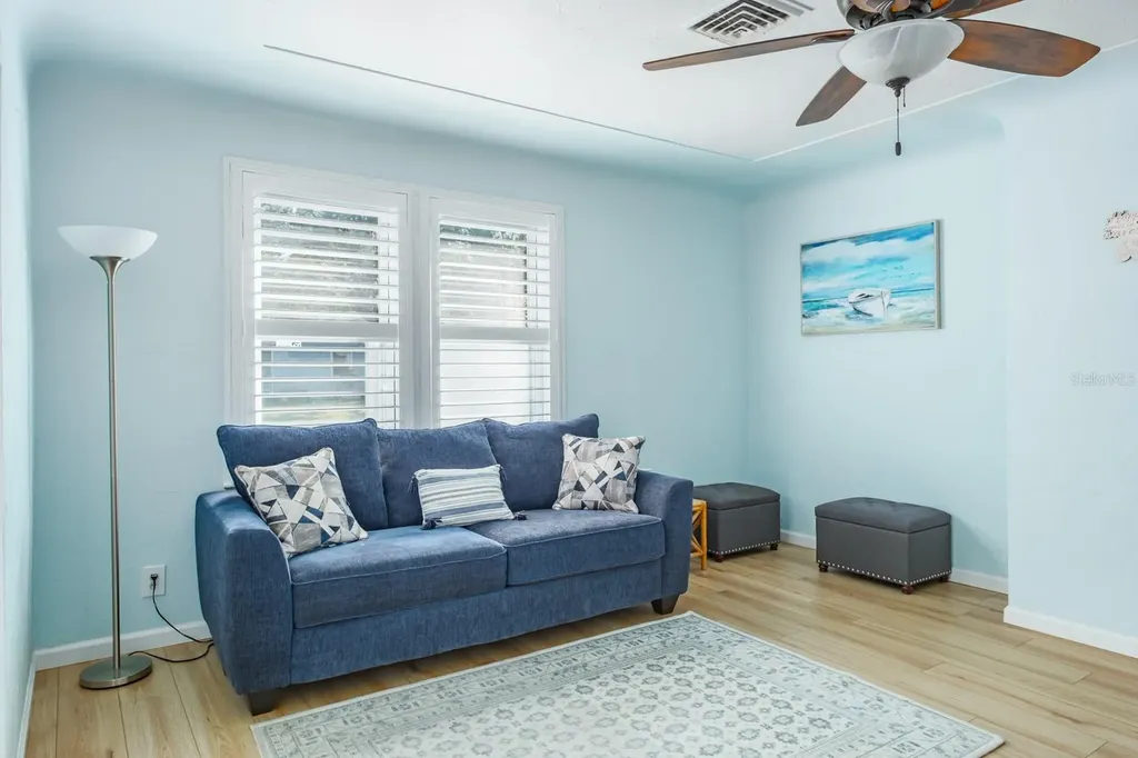 5302 28th Avenue S Gulfport FL 33707