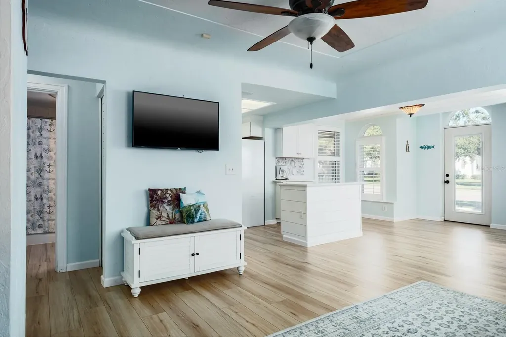 5302 28th Avenue S Gulfport FL 33707