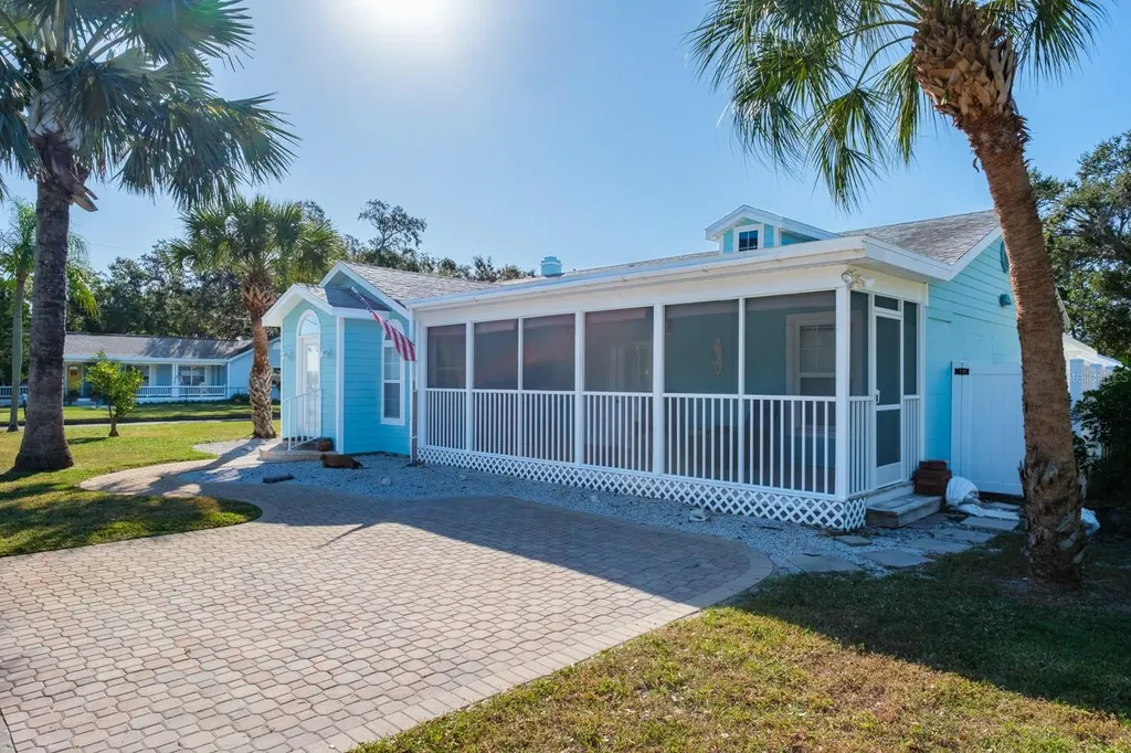5302 28th Avenue S Gulfport FL 33707