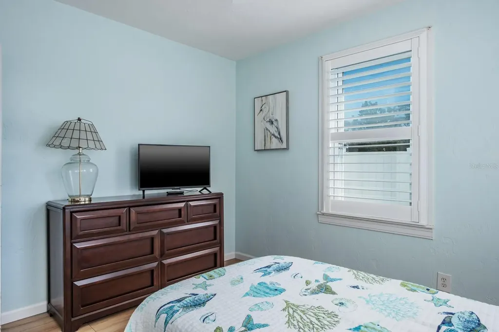 5302 28th Avenue S Gulfport FL 33707