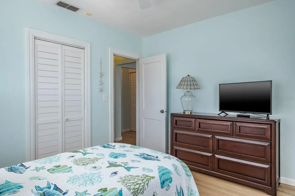 5302 28th Avenue S Gulfport FL 33707