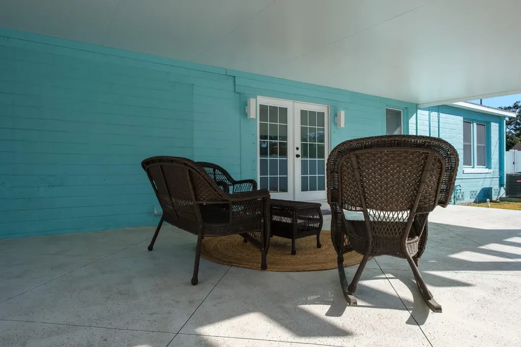 5302 28th Avenue S Gulfport FL 33707