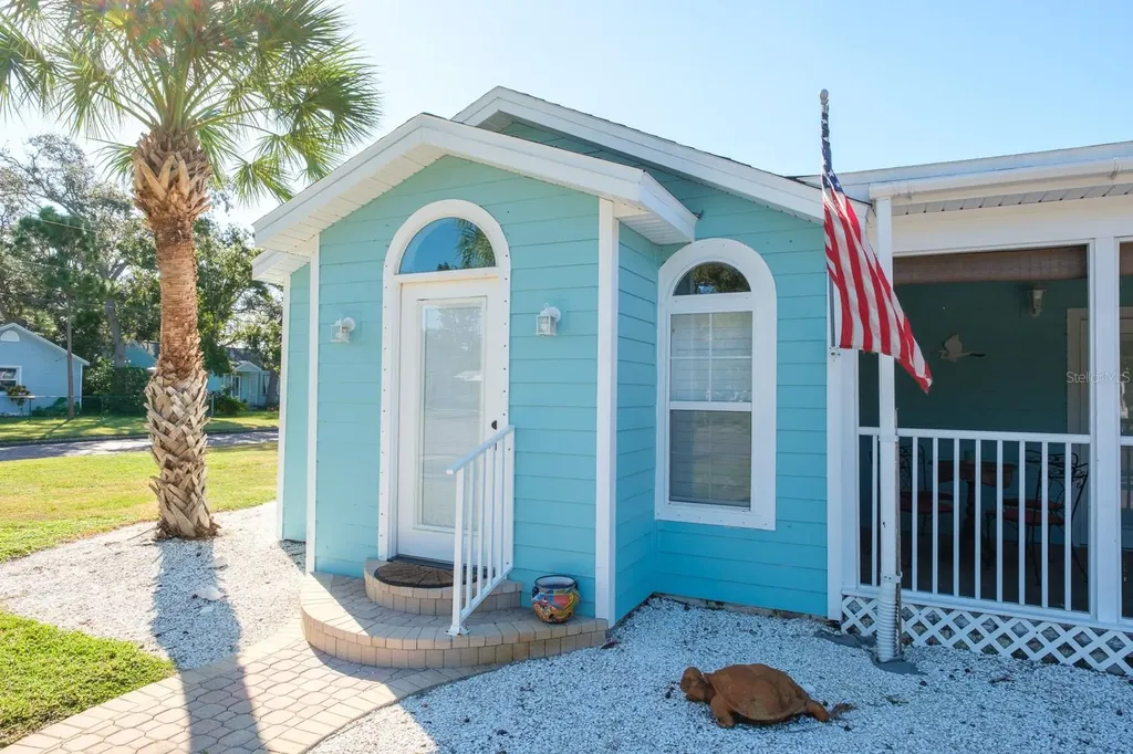5302 28th Avenue S Gulfport FL 33707
