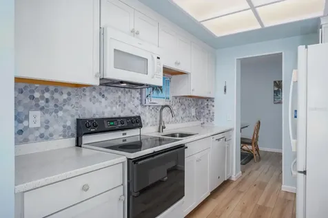 5302 28th Avenue S Gulfport FL 33707