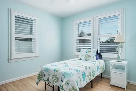 5302 28th Avenue S Gulfport FL 33707