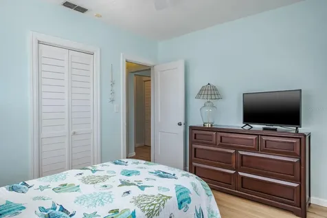5302 28th Avenue S Gulfport FL 33707