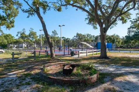 5302 28th Avenue S Gulfport FL 33707