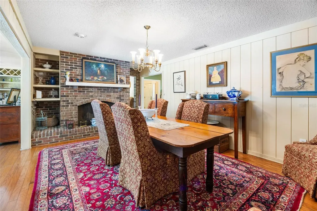 4517 SE 2nd Place Ocala FL 34471
