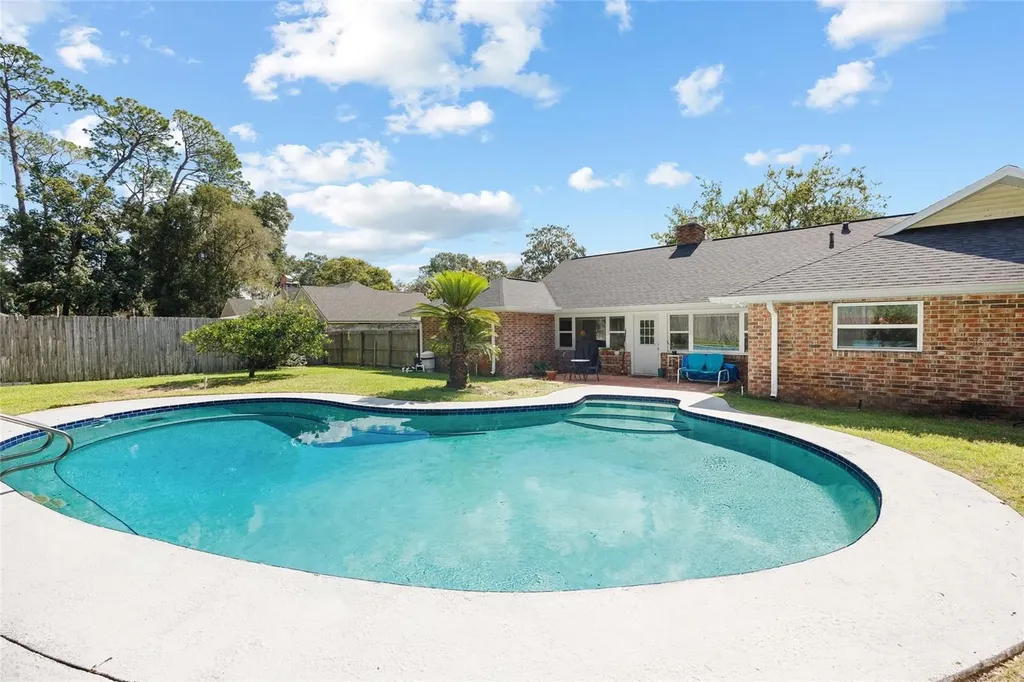 4517 SE 2nd Place Ocala FL 34471