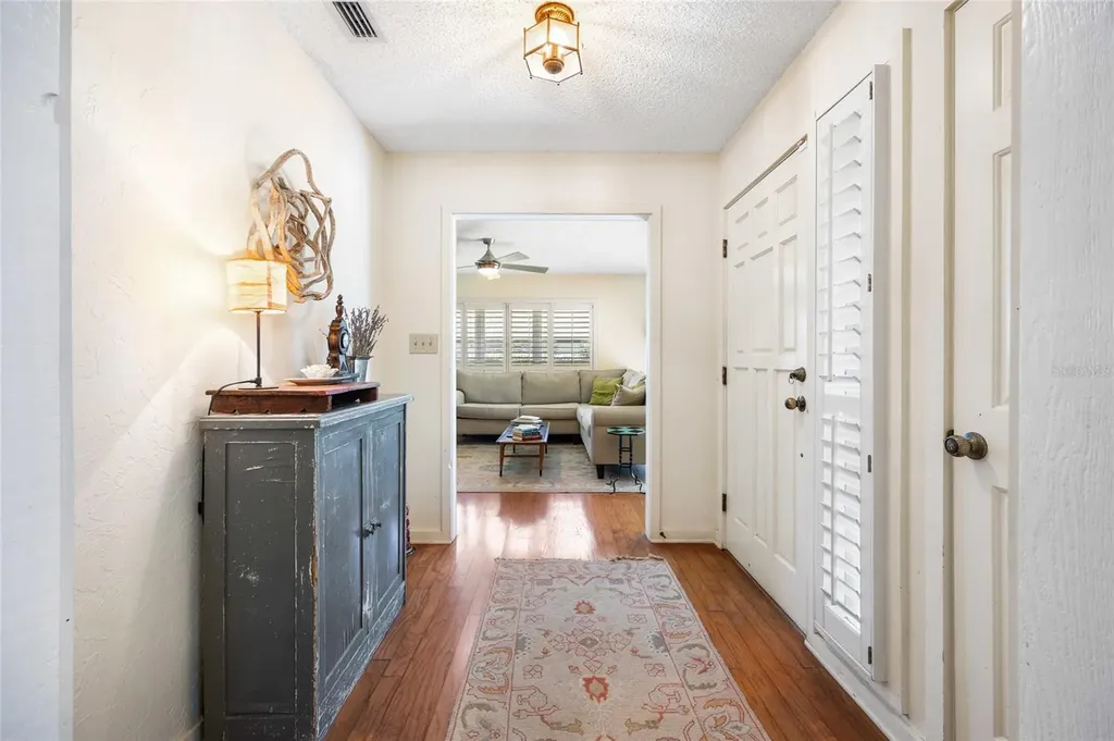 4517 SE 2nd Place Ocala FL 34471