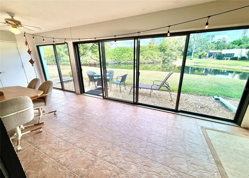 621 Spring Lakes Boulevard Bradenton FL 34210