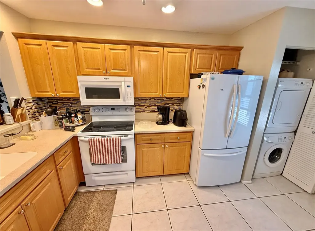 621 Spring Lakes Boulevard Bradenton FL 34210