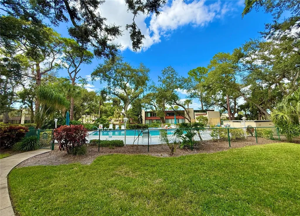 621 Spring Lakes Boulevard Bradenton FL 34210