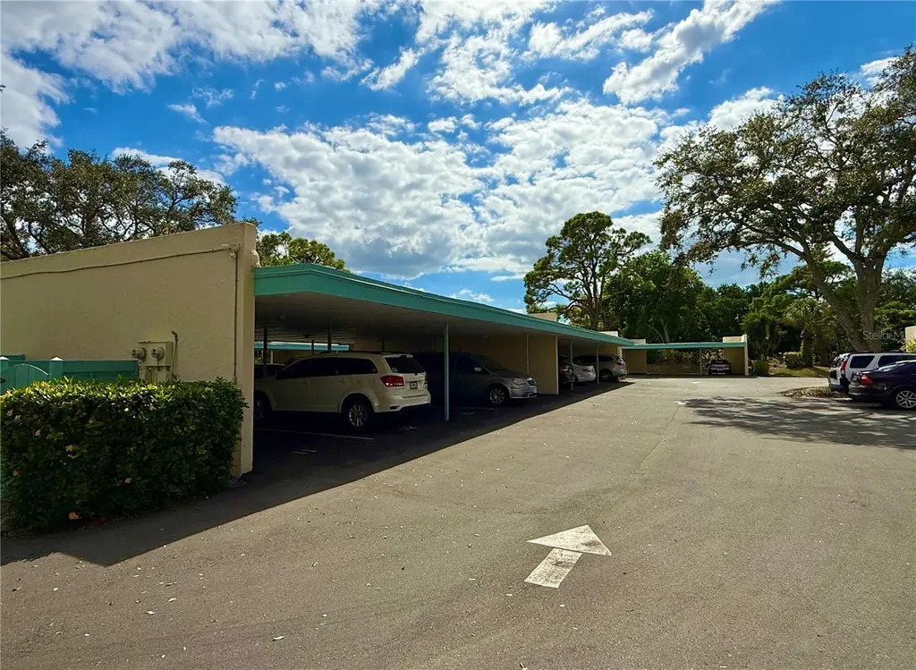 621 Spring Lakes Boulevard Bradenton FL 34210