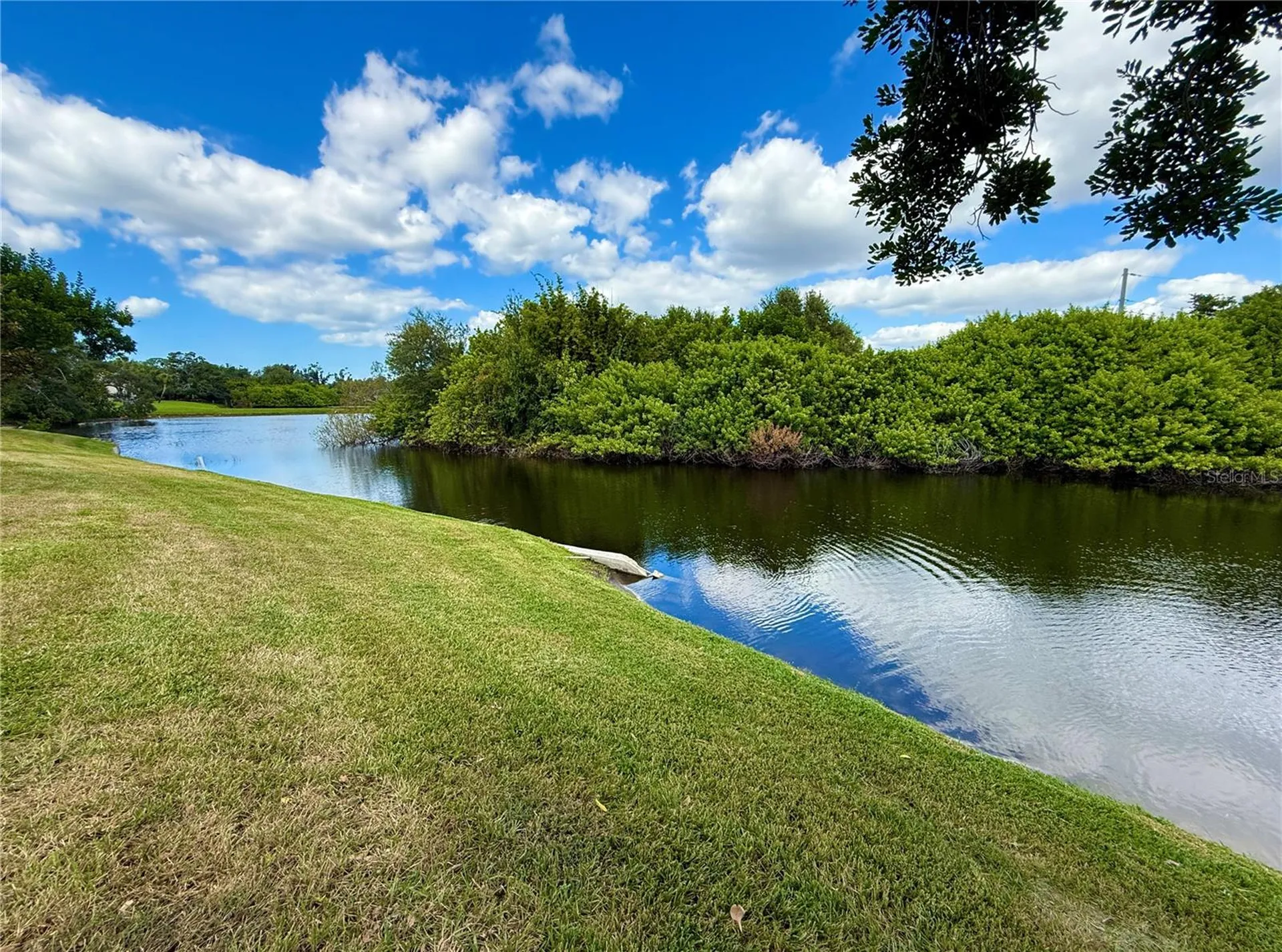 621 Spring Lakes Boulevard Bradenton FL 34210