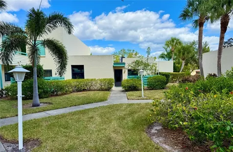 621 Spring Lakes Boulevard Bradenton FL 34210