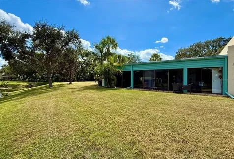 621 Spring Lakes Boulevard Bradenton FL 34210