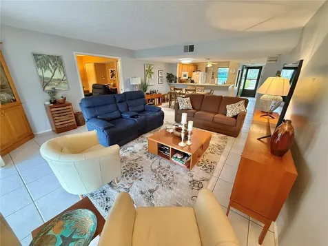 621 Spring Lakes Boulevard Bradenton FL 34210