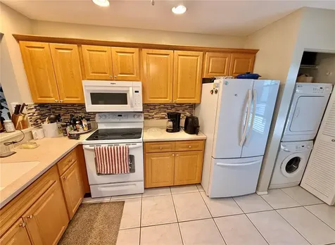 621 Spring Lakes Boulevard Bradenton FL 34210