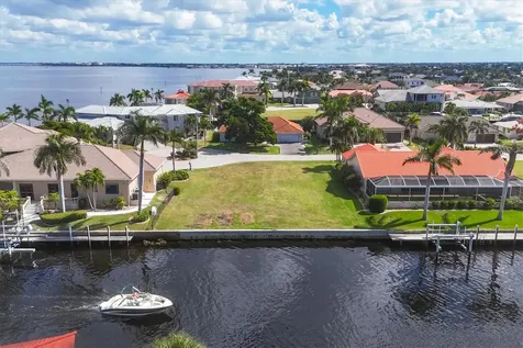 7 Hibiscus Drive Punta Gorda FL 33950