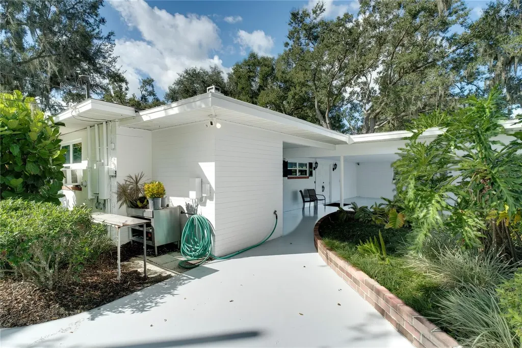 241 N Dillard Street Winter Garden FL 34787