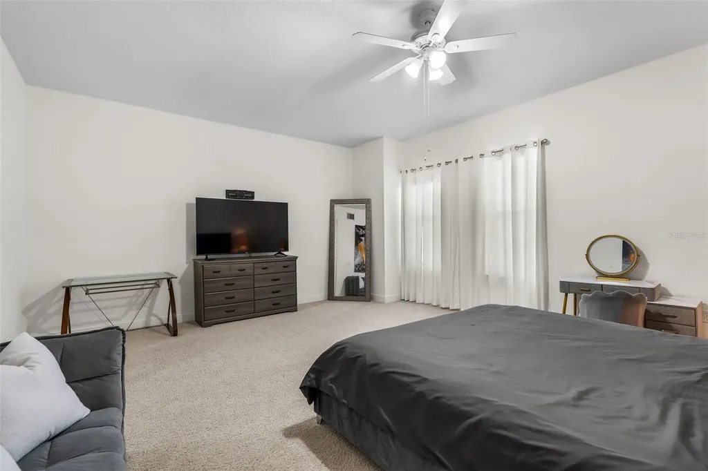 628 Cleveland Street Clearwater FL 33755