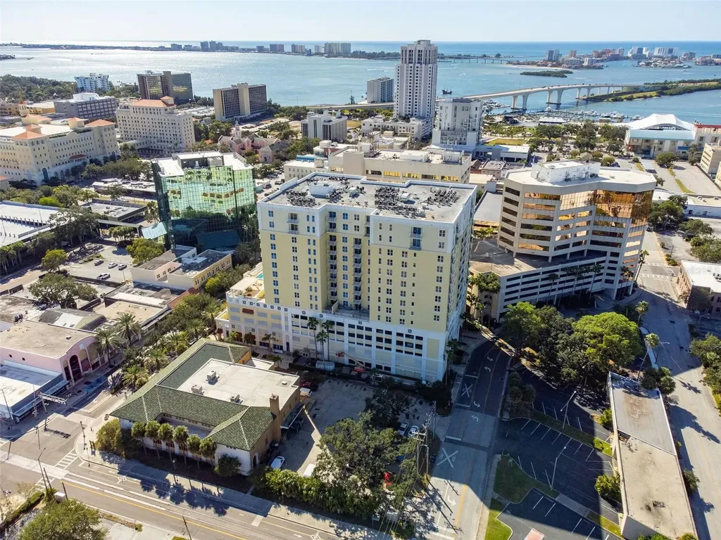 628 Cleveland Street Clearwater FL 33755