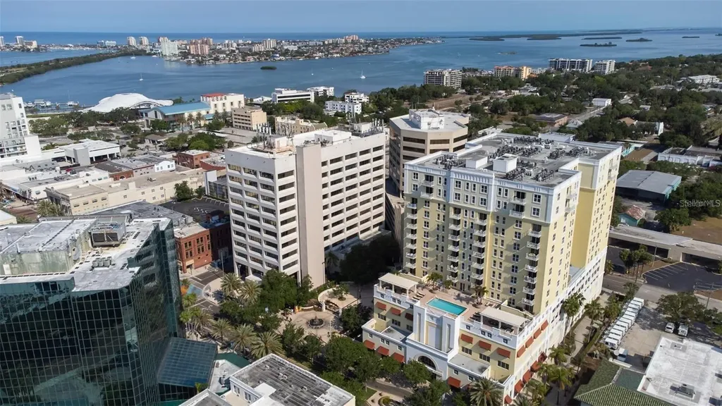 628 Cleveland Street Clearwater FL 33755