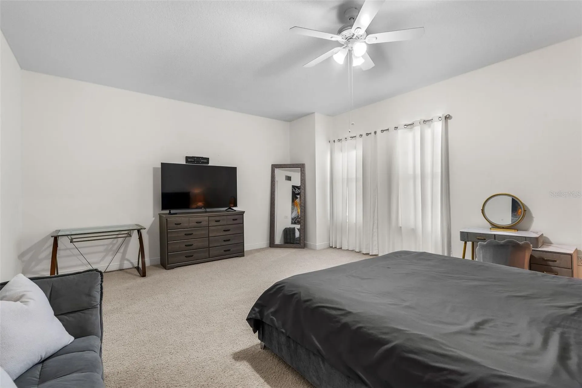 628 Cleveland Street Clearwater FL 33755