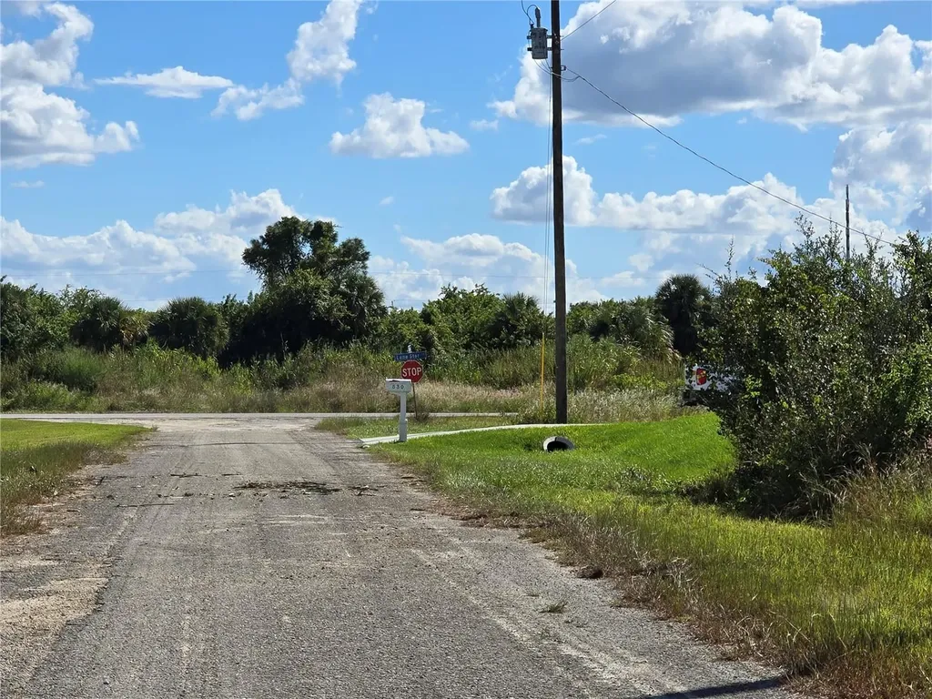 526 Cable Avenue S Lehigh Acres FL 33974