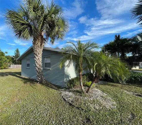 6405 White Sands Terrace Sarasota FL 34231